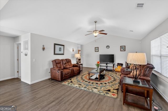 107 Dasher Drive, Springfield, GA 31329