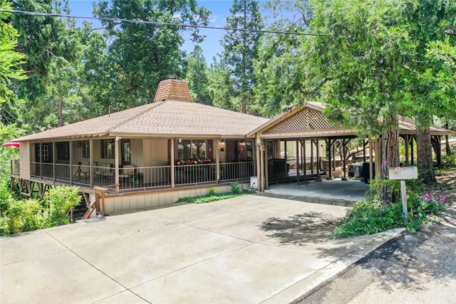 52854 Balsam Drive, Oakhurst, CA 93644