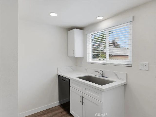 104 N Atlantic B, Alhambra, CA 91801