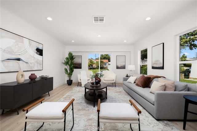 4520 W 64th, Inglewood, CA 90302