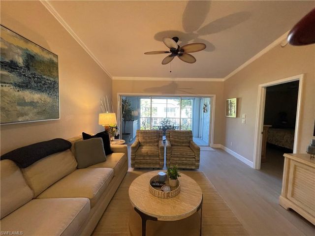 7046 Barrington CIR # 202, Naples, FL 34108
