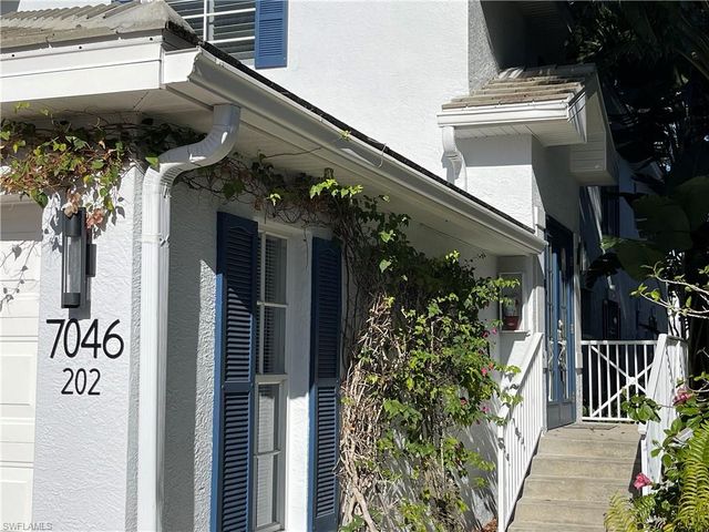 7046 Barrington CIR # 202, Naples, FL 34108