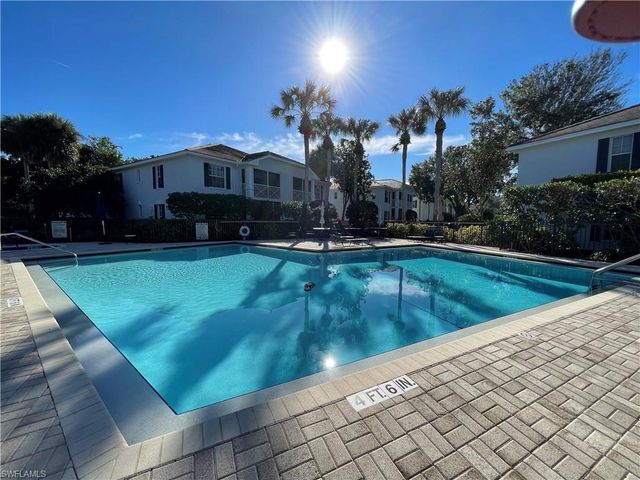 7046 Barrington CIR # 202, Naples, FL 34108