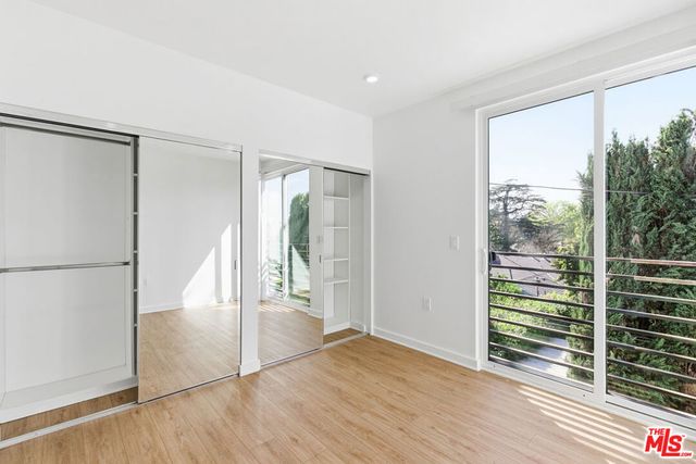 11408 W Sarah Street 303, Studio City, CA 91602