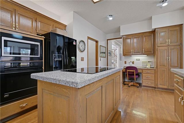3204 W 129th Street, Leawood, KS 66209