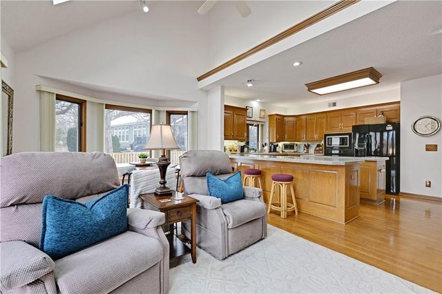 3204 W 129th Street, Leawood, KS 66209