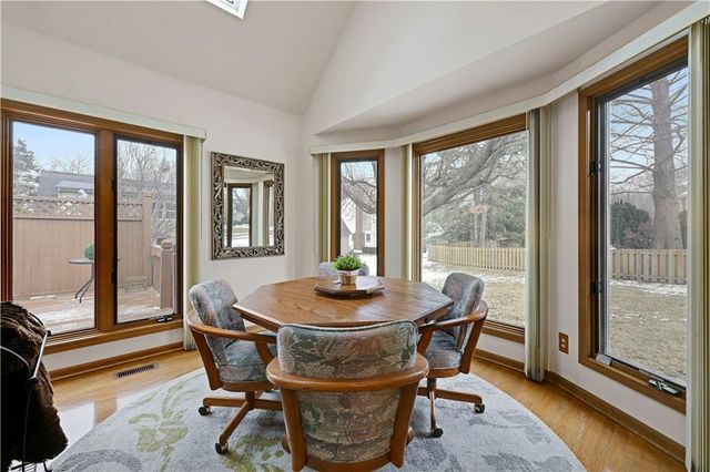 3204 W 129th Street, Leawood, KS 66209