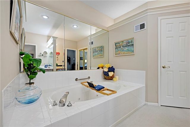 3204 W 129th Street, Leawood, KS 66209