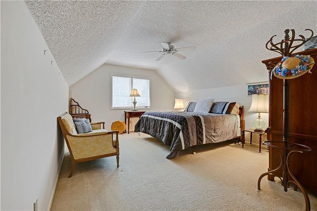 3204 W 129th Street, Leawood, KS 66209