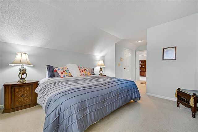 3204 W 129th Street, Leawood, KS 66209