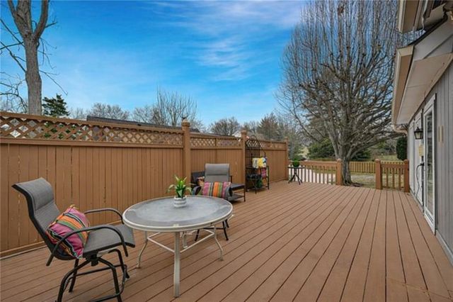 3204 W 129th Street, Leawood, KS 66209