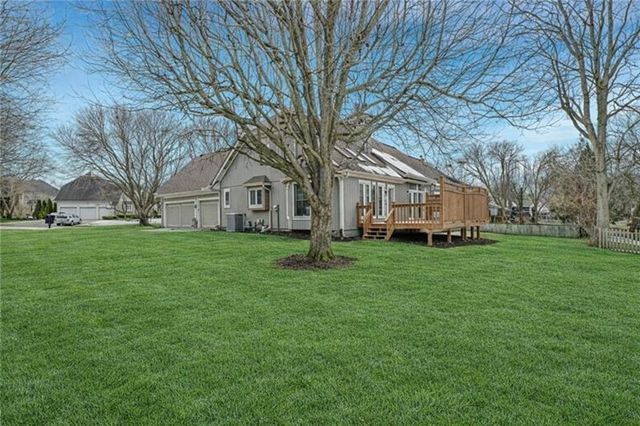 3204 W 129th Street, Leawood, KS 66209