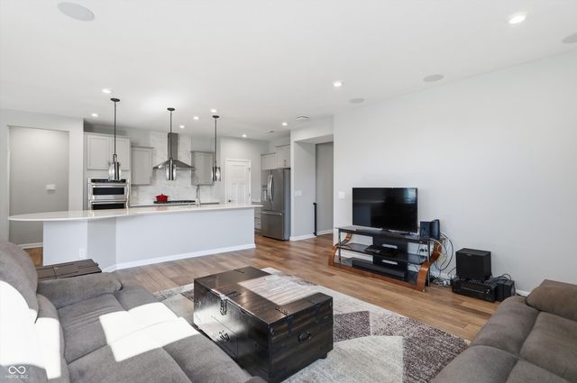 5807 Walkabout Way, Brownsburg, IN 46112