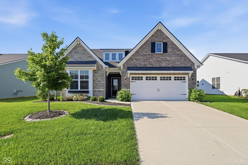 5807 Walkabout Way, Brownsburg, IN 46112