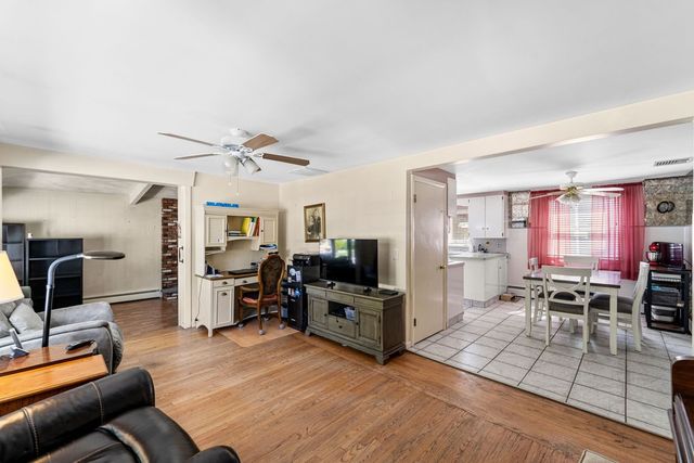 11 Hemlock Drive, Johnston, RI 02919