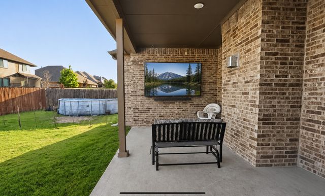 910 Park Vista Drive, Justin, TX 76247