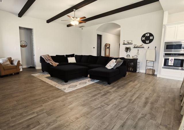 910 Park Vista Drive, Justin, TX 76247