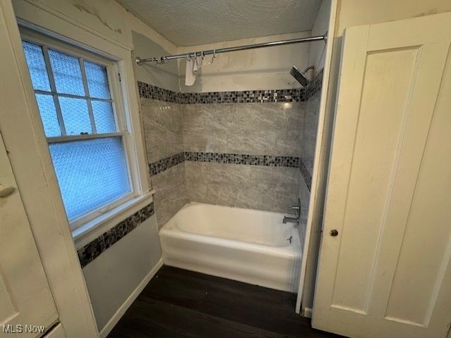 888 Roanoke Road, Cleveland Heights, OH 44121