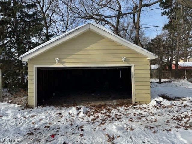 888 Roanoke Road, Cleveland Heights, OH 44121