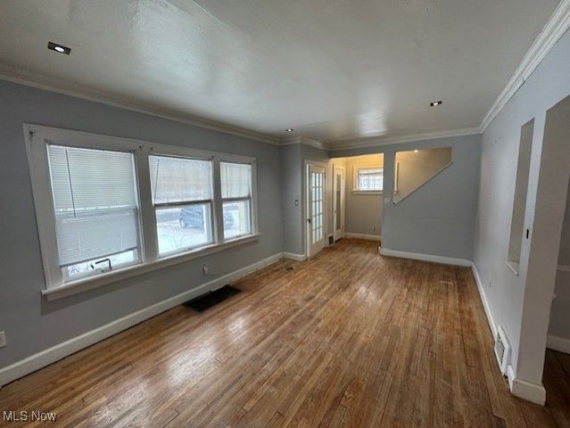 888 Roanoke Road, Cleveland Heights, OH 44121