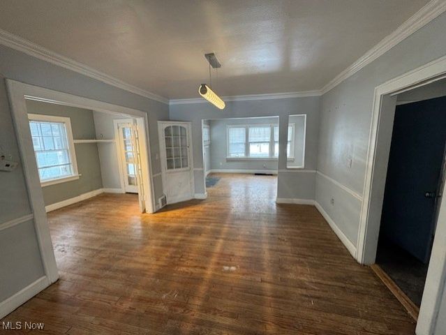 888 Roanoke Road, Cleveland Heights, OH 44121