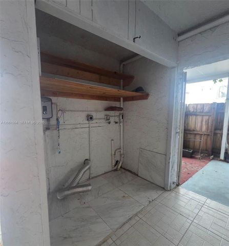 4241 W 10th Ln 7, Hialeah, FL 33012