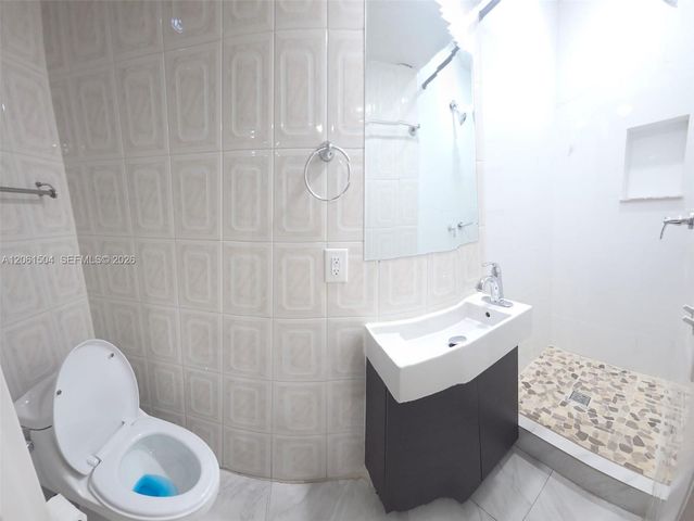 4241 W 10th Ln 7, Hialeah, FL 33012