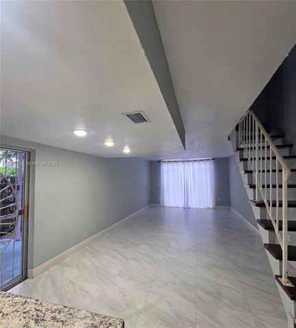 4241 W 10th Ln 7, Hialeah, FL 33012