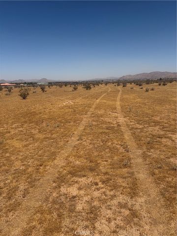 23421 Colony Road, Apple Valley, CA 92308