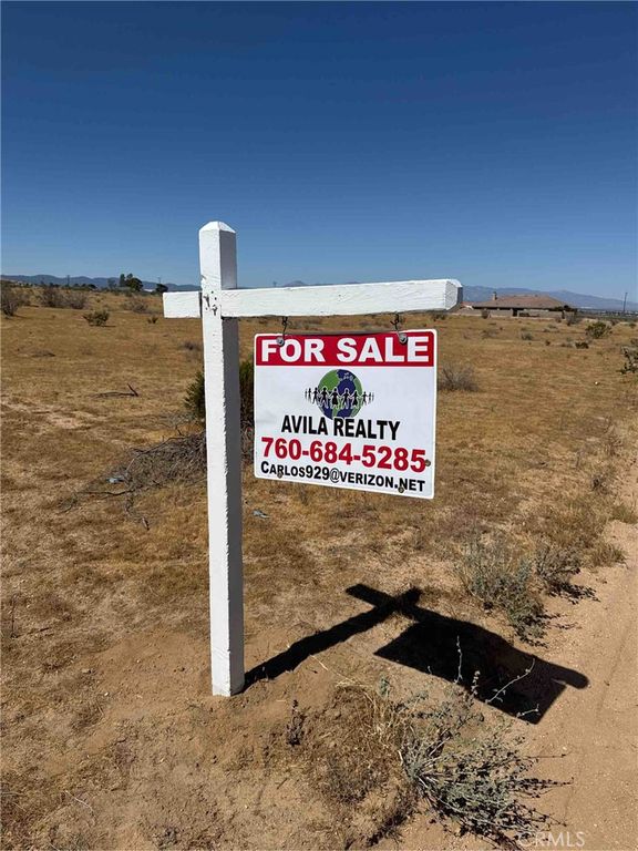 23421 Colony Road, Apple Valley, CA 92308