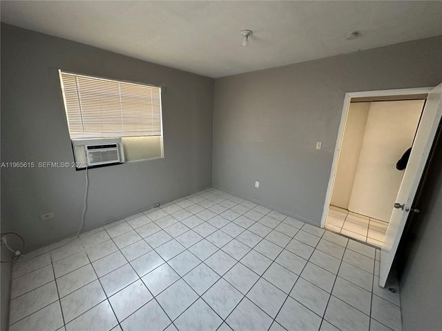 4210 SW 25th St 1, West Park, FL 33023