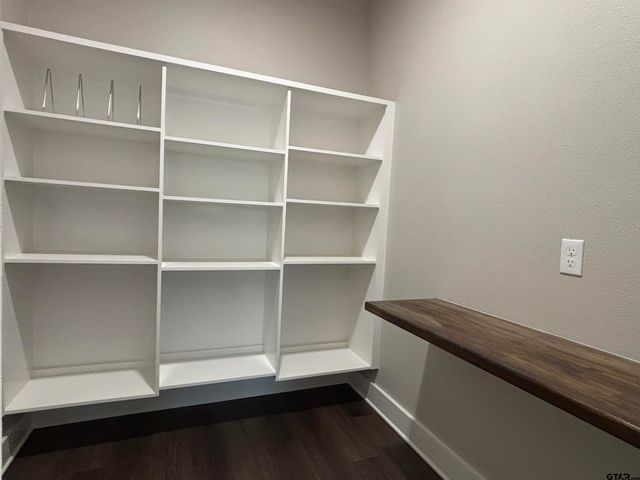 329 CR 2317, Mineola, TX 75773