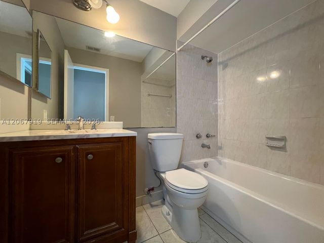 1591 Springside Dr 1591, Weston, FL 33326