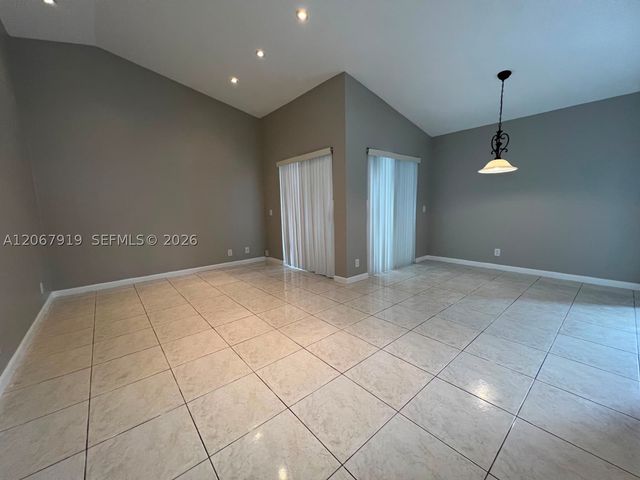 1591 Springside Dr 1591, Weston, FL 33326