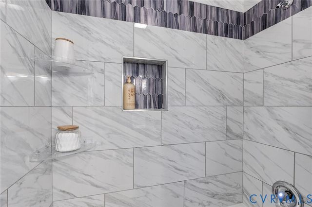 131 W Westover Ave, Colonial Heights, VA 23834