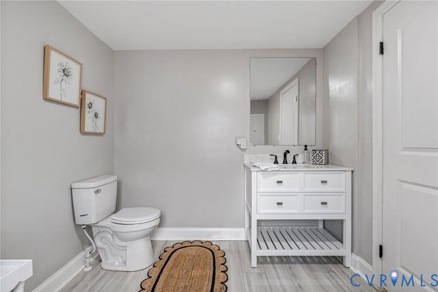 131 W Westover Ave, Colonial Heights, VA 23834