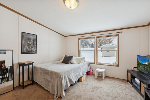 2207 Robin Lane, Buffalo, MN 55313