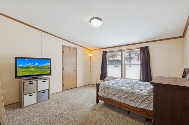 2207 Robin Lane, Buffalo, MN 55313