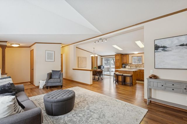 2207 Robin Lane, Buffalo, MN 55313