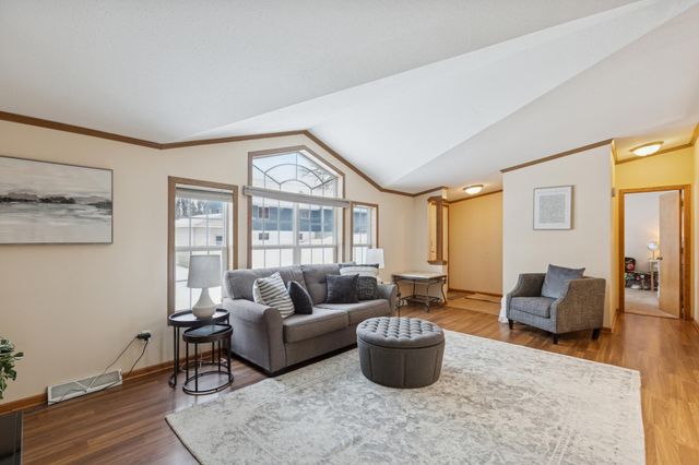 2207 Robin Lane, Buffalo, MN 55313