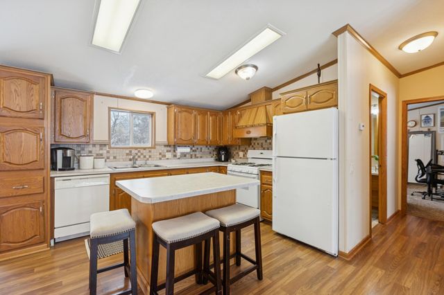 2207 Robin Lane, Buffalo, MN 55313