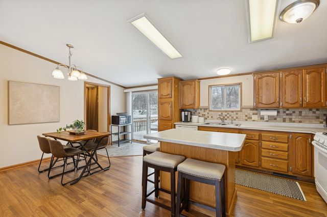 2207 Robin Lane, Buffalo, MN 55313