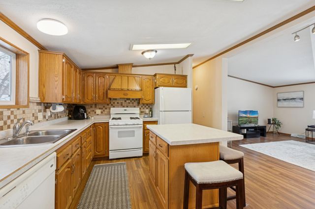 2207 Robin Lane, Buffalo, MN 55313