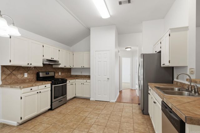 2570 Peabody Drive, Conway, AR 72032