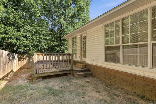 2570 Peabody Drive, Conway, AR 72032