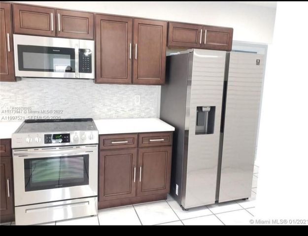 3040 SW 77th Ct 0, Miami, FL 33155