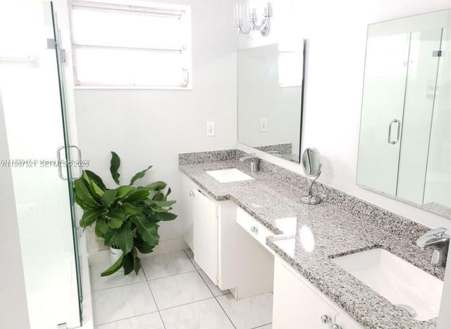 3040 SW 77th Ct 0, Miami, FL 33155