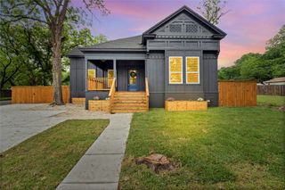 902 N 10th Street, Waco, TX 76707