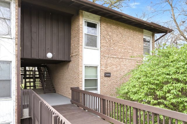 5511 E Lake Drive D, Lisle, IL 60532
