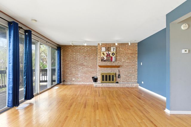 5511 E Lake Drive D, Lisle, IL 60532